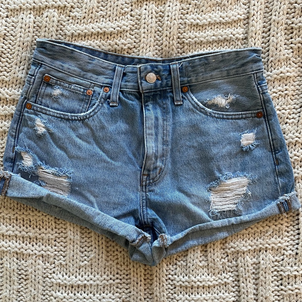 Madewell Relaxed Denim Shorts - Renfield Wash Size 26 (runs big)